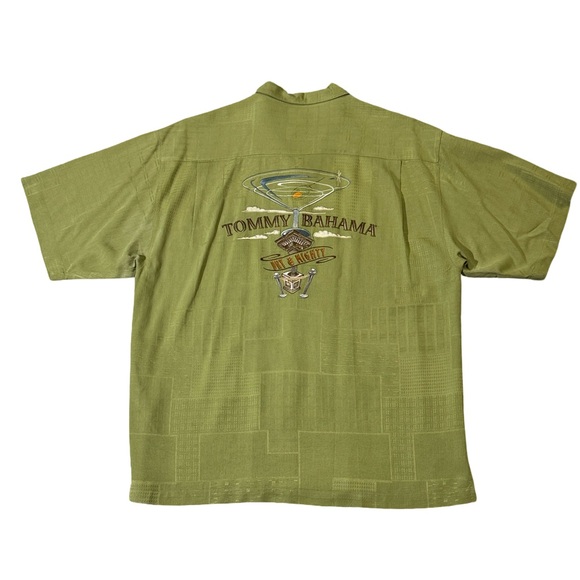 Tommy Bahama mens L Large green 100% silk embroidered dry and mighty shirt EUC - Picture 1 of 5